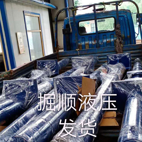 山東小型頂管機運往山西大同 助力脫貧攻堅戰(zhàn)